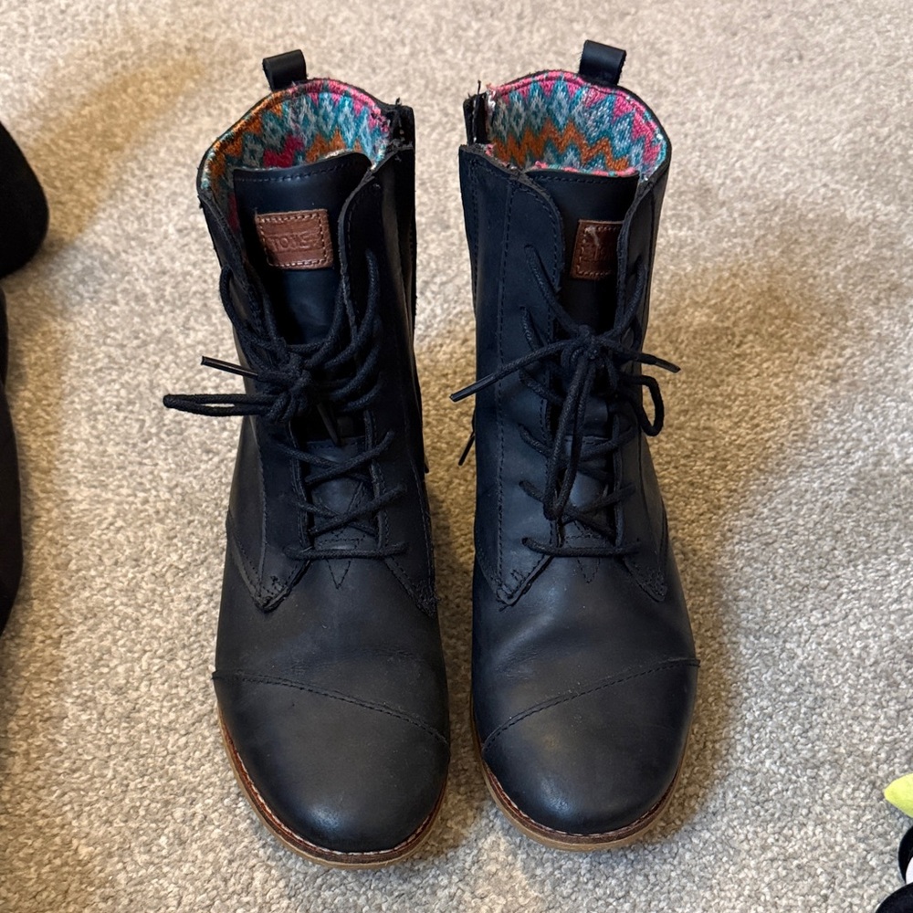 Toms Black Lace Up Boots with Brown Sole